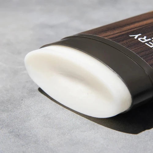 Every Man Jack Deodorant Sea Salt 85g 1st Stop, Marshall's Health Shop! On the list of freshest all-time scents, Sea Salt tops the charts. Sea Minerals and zesty Citrus combine to wake you up like a blast of morning ocean mist. Stink less, feel fresh. Experience the all-day odor protection of our aluminium free deodorant, made with clean ingredients & insanely fresh scents.