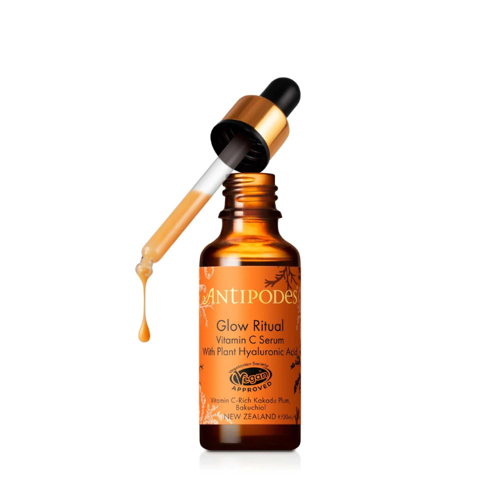 Antipodes Glow Ritual Vitamin C Serum with Plant Hyaluronic Acid 1st Stop, Marshall's Health Shop! Achieve glowing skin with this light-wear gel serum for a luminous, dewy complexion. Kakadu plum contains up to 100x the Vitamin C of oranges*, helping to boost collagen, illuminate, and protect from free radical damage. The ultra-clean, natural formula offers instant radiance and defends skin against the signs of early aging. It’s your all-day golden hour glow in a bottle.