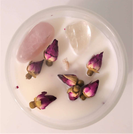 Crystal Soy Wax Candle Rose Quartz, Clear Quartz, Ylang Ylang and Jasmine Comes with Rose Quartz, Clear Quartz, Ylang Ylang and Jasmine Natural Soy Wax. 40 hours burn time. 8×9.3cm with 200g wax. SKU: CA11