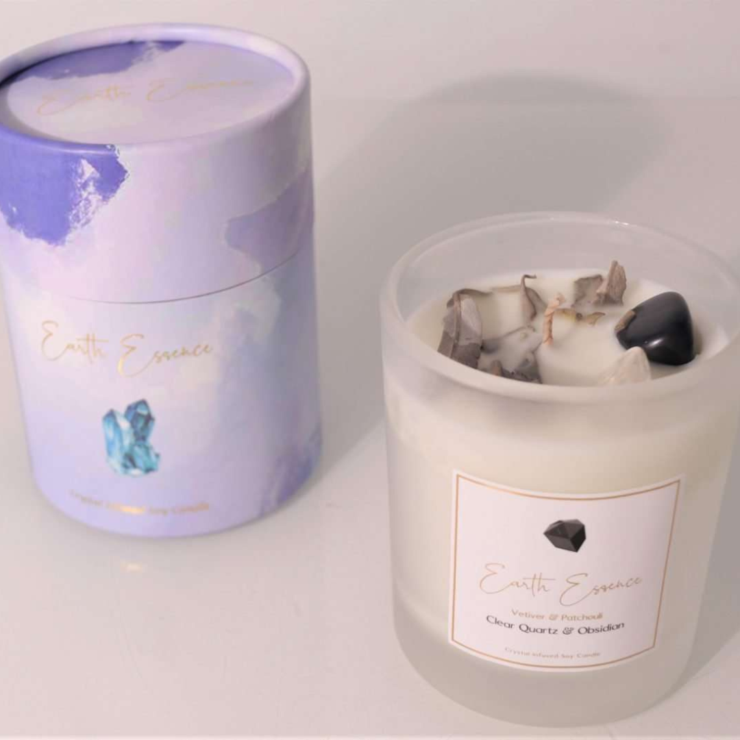 Crystal Soy Wax Candle White Sage, Vetiver, Patchouli, Clear Quartz and Obsidian  Comes with White Sage, Vetiver, Patchouli, Clear Quartz and Obsidian Natural Soy Wax.  40 hours burn time. 8×9.3cm with 200g wax.  SKU: CA8