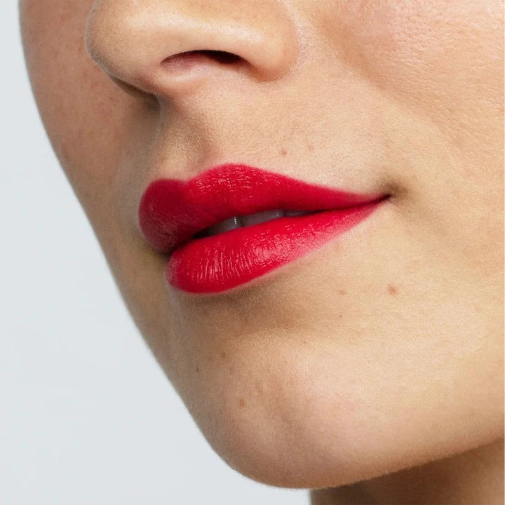 Antipodes Forest Berry Red Moisture-Boost Natural Lipstick 4g 1st Stop, Marshall's Health Shop! This nourishing Moisture-Boost Natural Lipstick is formulated with ingredients that are not only safe and natural, but so healthy you could almost eat them! Pure plant oils of avocado, evening primrose, and jojoba seed mean our lipsticks condition as they colour.