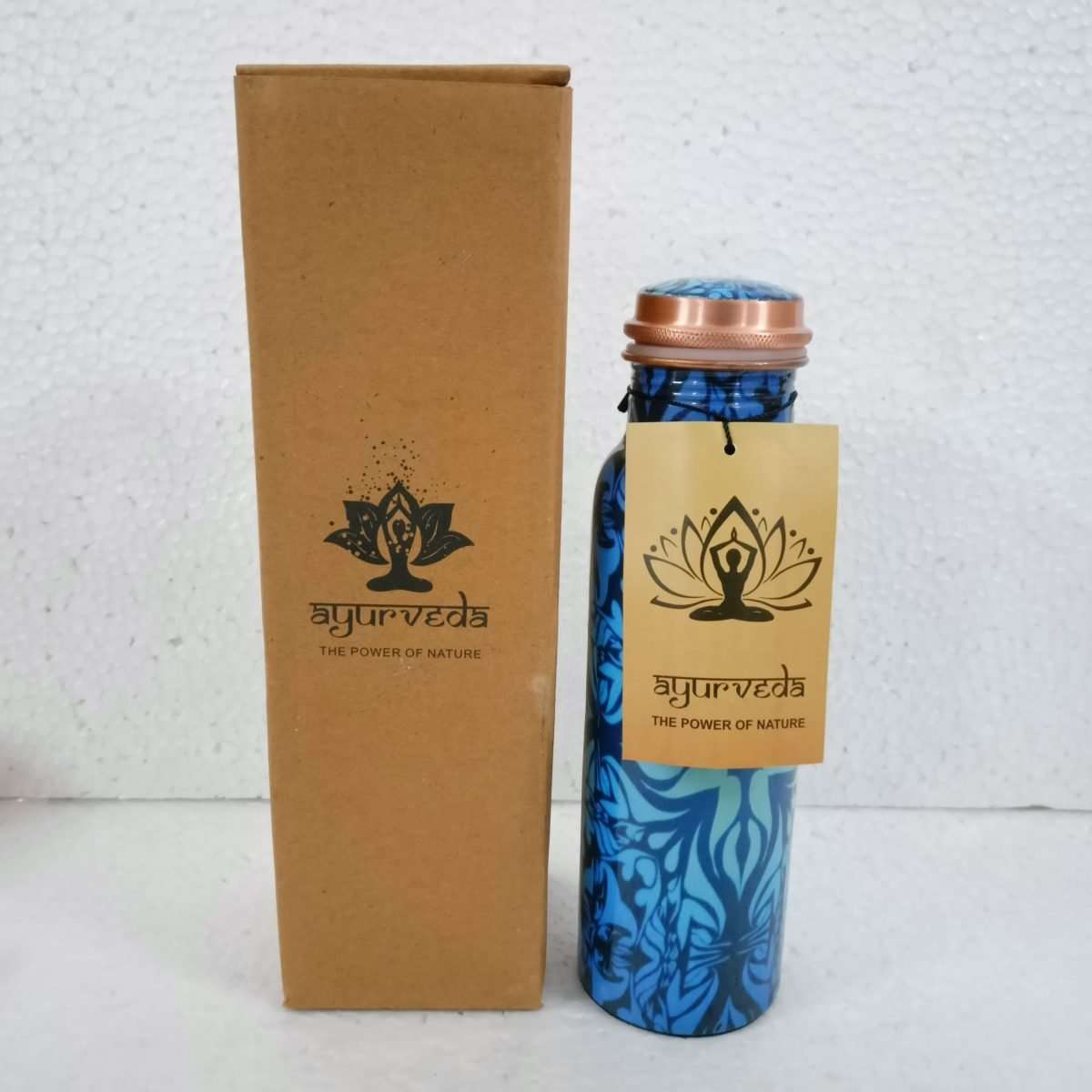 Ayurveda Copper Blue Bottle 750ml - CW8 A gorgeous handcrafted bottle made out of pure copper that will purify & alkalise water to promote health and wellbeing.
