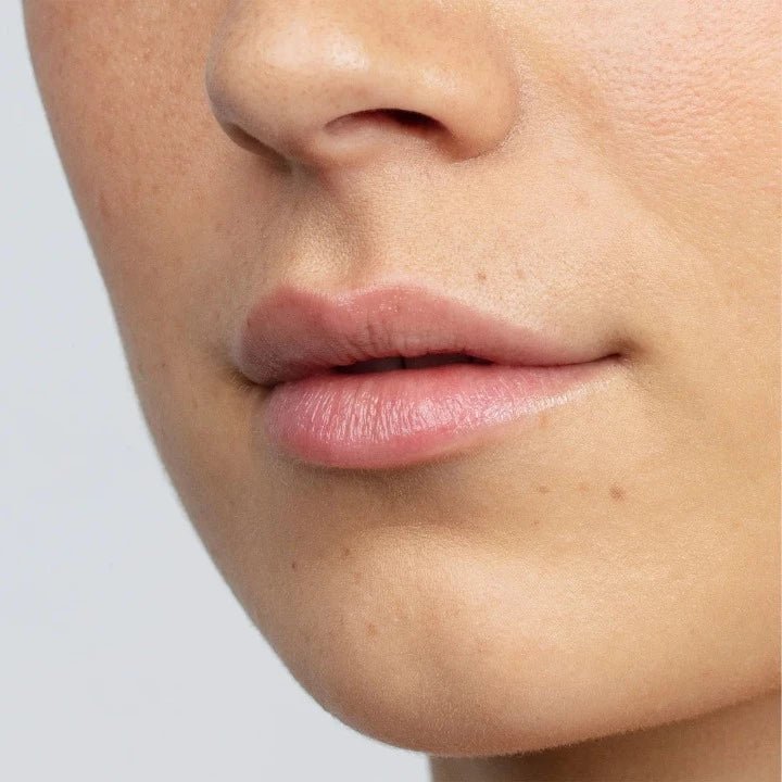 Antipodes Kiwi Seed Oil Lip Conditioner 4g 1st Stop, Marshall's Health Shop! Rich in vitamin C, this nourishing but gentle lip conditioner helps to renew your lips’ tender skin.