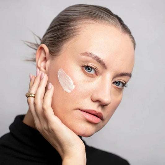 Antipodes Rejoice Light Facial Day Cream 60ml 1st Stop, Marshall's Health Shop! Manuka flower oil, renowned for its revitalizing benefits, promotes a fresh, blemish-free complexion, while avocado oil stimulates collagen production and helps to diminish fine lines and wrinkles.