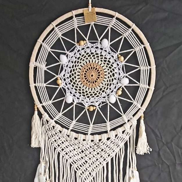 Dreamcatcher White Crochet (BR145)