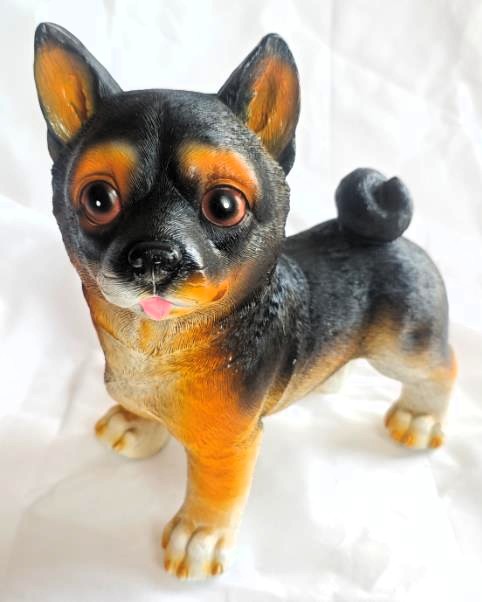 Dog Figurine (RA25)