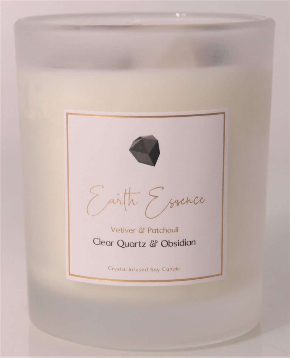 Crystal Soy Wax Candle White Sage, Vetiver, Patchouli, Clear Quartz and Obsidian Comes with White Sage, Vetiver, Patchouli, Clear Quartz and Obsidian Natural Soy Wax. 40 hours burn time. 8×9.3cm with 200g wax. SKU: CA8
