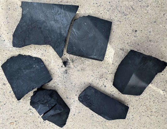 Shungite Rough Stone Assorted Size
Shungite can protect against harmful Electromagnetic Fields (EMF) by absorbing the radiation.
It is also a carbon-rich stone that is helpful in reducing oxidative stress.
Size: 10 cm approx
1st Stop, Marshall's Health Shop, Gift Shop!
SKU: SGRS