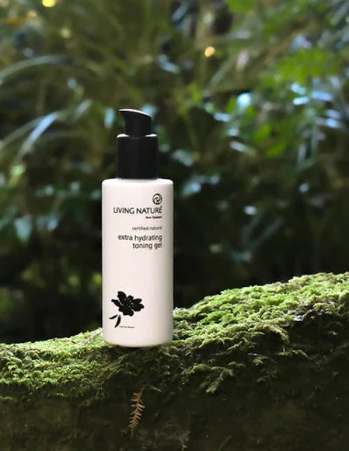 Living Nature’s certified natural Extra Hydrating Toning Gel is a creamy gel toner which works to repair dehydration and restore skin’s natural pH balance. • Hydrates and restores your skins natural pH balance • Prevents excess oil production • Deeply nurtures and soothes skin • Suitable for normal to dry skin • Certified natural • Made in New Zealand
