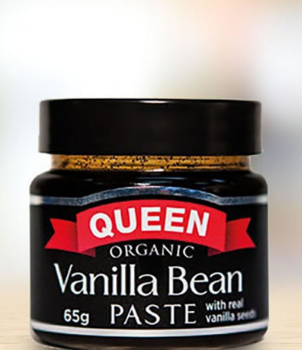 Queen Established 1897  Made with organic vanilla beans, Queen Vanilla Bean Paste with Seeds gives a strong, pure vanilla flavour and attractive vanilla bean flecks to desserts and baking.  One teaspoon of this paste has the seed content of a whole Vanilla Bean, meaning it is an ideal substitute for recipes that call for a whole Vanilla Bean.  It  can also be used 1:1 to replace Vanilla extract in baking and desserts to give a stronger Vanilla flavour.