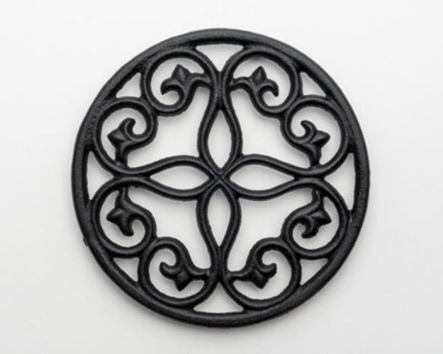 Salisbury Cast Iron Round Trivet Cast iron Round trivet 17cm diameter