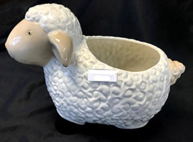 Kaku White Ceramic Sheep Pot (Large) Size: 24.5 x 14.6 x 18.3 cm SKU:WS-01