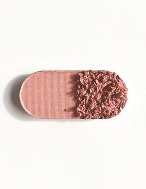 LIVING NATURE BLUSH - WARM SUMMER 4G Add a soft flush of mineral colour with Living Nature’s certified natural Warm Summer Blush. Define the cheek area and enhance your facial contours for a healthy radiant complexion. Warm Summer is warm-toned.