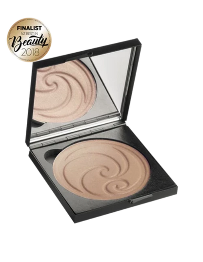 Living Nature's certified natural Summer Bronze Pressed Powder delivers a radiant, sun-kissed complexion.  Fragrance-free and suitable for all skin types, including sensitive skin. 13g