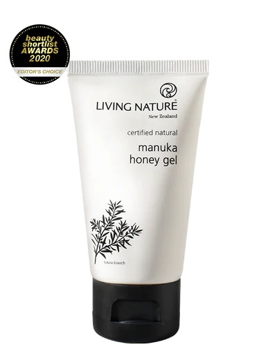 Living Nature’s certified natural Mānuka Honey Gel is an effective, soothing gel for blemish-prone skin and trouble spots.  • Helps protect, cleanse and soothe the skin • Suitable for blemish-prone skin and trouble spots including scratches, insect bites, cold sores, eczema, rosacea and psoriasis • 50ml size perfect for the entire family • Certified natural • Made in New Zealand