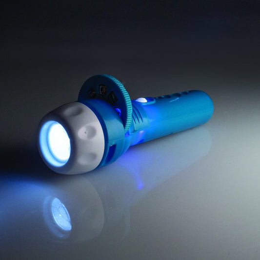 Torch Projector Sea Animals Blue and white projector torch that you can use as a projector, or a torch! Slot in a picture reel to shine pictures of cats and kittens onto the walls. Comes with 3 pictures reels with 8 pictures each – 24 adorable images in total 12x2x2cm SKU: AC-TP/SL