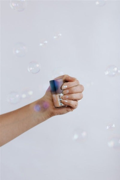 Looking for cosmetics that are good for you and good for the planet but you keep coming up beige? Well, get ready to bring the colour (and the cruelty-free) because itās time for Cosmetics with a Conscienceā¢.