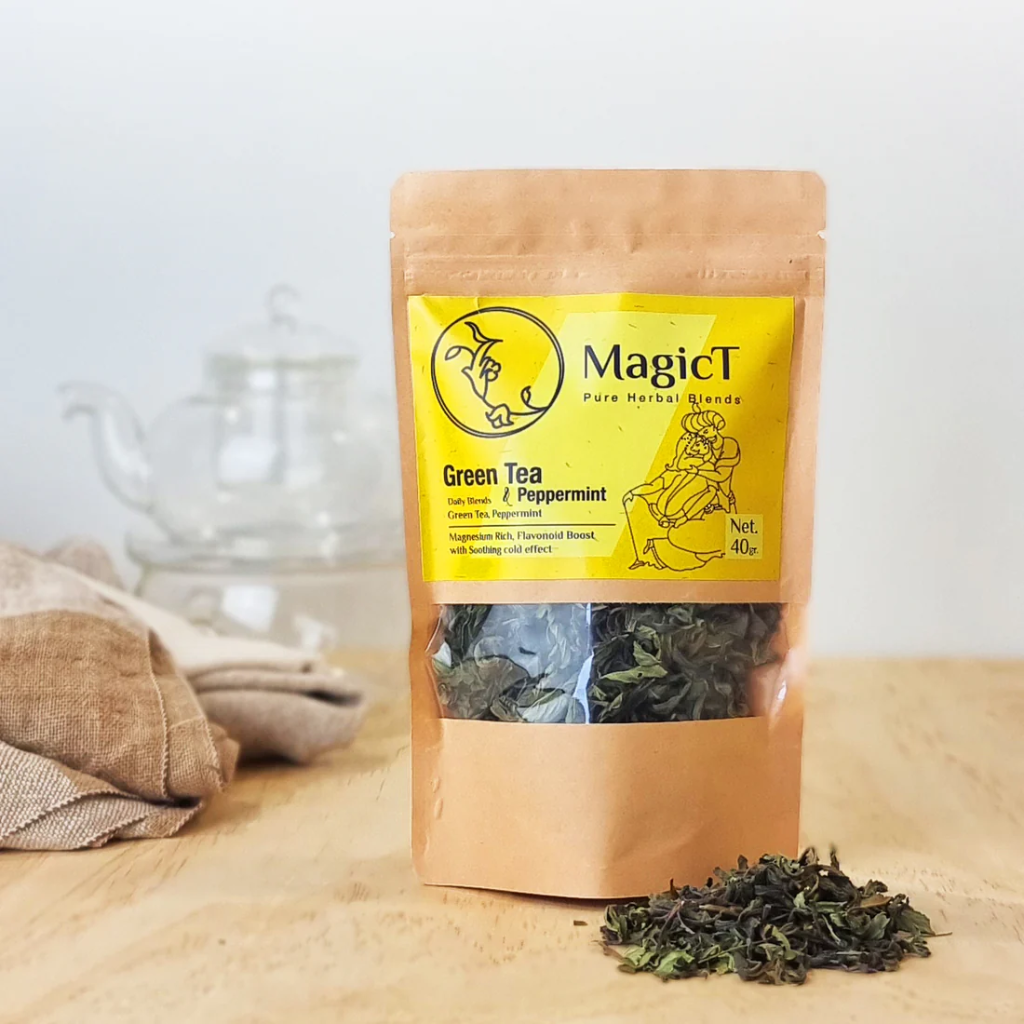 MagicT - Daily - Green T and Peppermint 40g Make a perfect and flavourful cup of refreshing peppermint tea with the tangy and enjoyable bitterness of Green tea. Enjoy it any time of the day. MagicT's special GreenTea is less fermented and it's full of magnesium and Antioxidants.