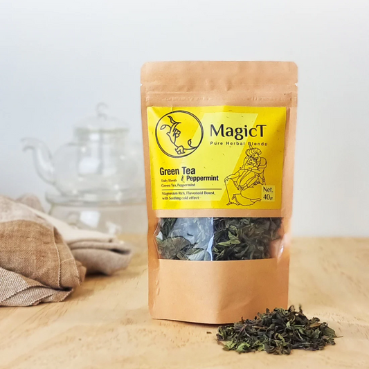 MagicT - Daily - Green T and Peppermint 40g Make a perfect and flavourful cup of refreshing peppermint tea with the tangy and enjoyable bitterness of Green tea. Enjoy it any time of the day.  MagicT's special GreenTea is less fermented and it's full of magnesium and Antioxidants.