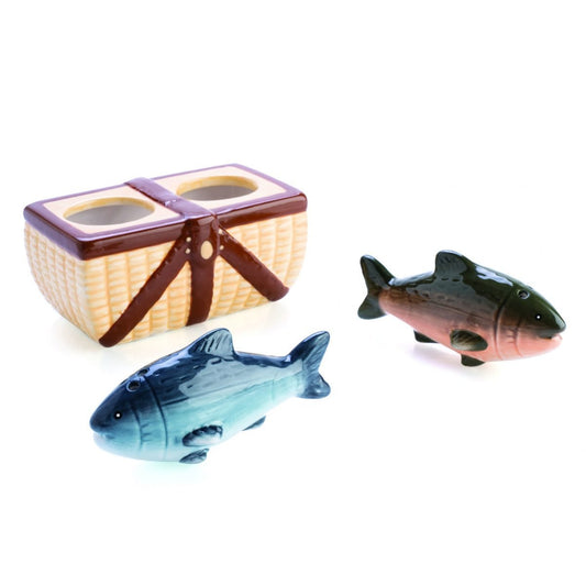 Flavour Mates Fishing Salt & Pepper Set Quirky salt and pepper set shaped like fish Includes a traditional picnic basket holder to display your shakers Hand wash only – not dishwasher safe 10.5(L) x 6(W) x 9.5(H) cm SKU: TJ-SP/F