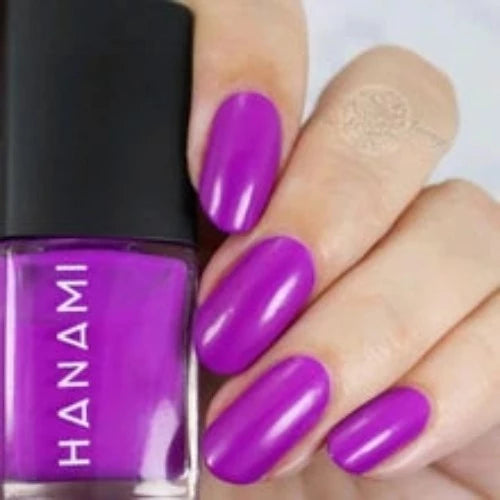 Created by naturopath Hannah Jones in 2016, after 10 years in the natural & organic industry, Hanami is here to help you look good, feel good and do good all at the same time. No more compromising your ethics for your style!