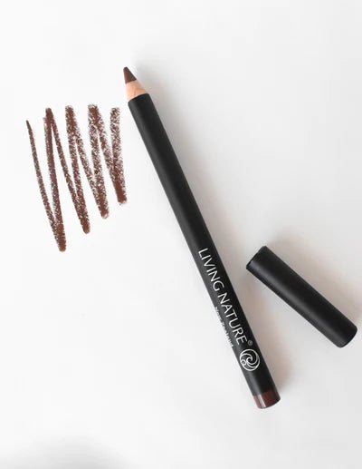 Living Nature's certified natural Eye Pencil in Earth is a warm earth brown shade, rich in natural pigments and gentle on skin for smooth, long-lasting application with a creamy consistency. Inspired by the ground we stand on, Earth Eye Pencil will help blue eyes to pop and will enhance the richness in hazel eyes.