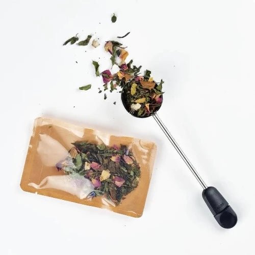 MagicT - Daily Energiser 40g Pouch The Winner of the NZ Artisan Awards Bronze Medal. A tea to wake you and revive you. Open the pack and enjoy its subtle beauty and aroma. But the surprise is when you find out how we make it. It takes almost one hour to make only 500 grams of this beautiful blend.