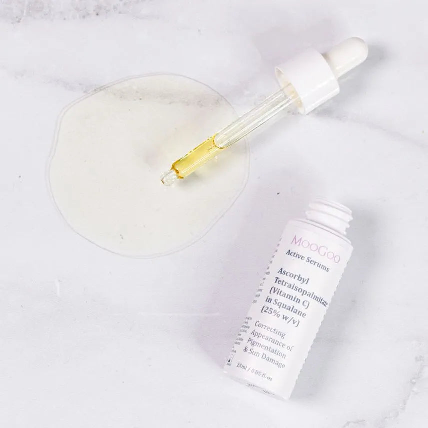 MooGoo Active Serums Vitamin C 25ml Ascorbyl Tetraisopalmitate (Vitamin C) in Squalane (25% w/v) 25ml We made this serum by dissolving an oil-soluble form of Vitamin C called Ascorbyl Tetraisopalmitate or VCIP, through a base of hydrating antioxidant oils that mimic the skin's own sebum. This means that it’s easily absorbed into the skin, getting the goods right where you want them.