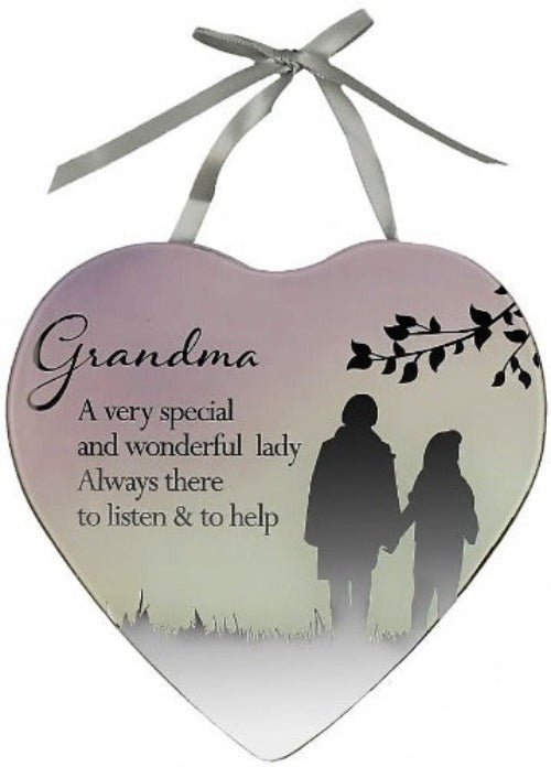 Reflections Of The Heart Mirror Plaque Grandma A very special and wonderful lady. Always there to listen & to help Size: H 18cm x W 20cm SKU: 61414