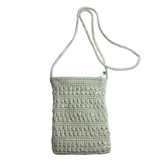 Macrame Crossbody Bag

H:18 x W:13 cm - Stylish and practical, the Macrame Cream Crossbody Bag is hand-crocheted with a macrame-inspired design and fully lined for added durability. Featuring a secure zip closure and long strap, it's ideal for carrying your daily essentials hands-free. Lightweight, neutral, and easy to pair-perfect for everyday wear, festivals, or travel.

SKU: DCBAG