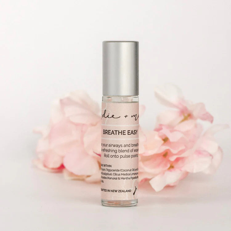 Indie + Mae | Breathe Easy Aromatherapy Roll On

Deep breaths, clear head, calm body.

Breathe Easy is a refreshing essential oil potion crafted to ease blocked sinus issues. Additionally, aimed to open your airways, soothe tight chests and ease stubborn coughs.

With powerful yet gentle botanicals like eucalyptus, peppermint, lemon, and kanuka, it helps you breathe a little deeper - and feel a whole lot better.

1st Stop, Marshall's Health Shop, Gift Shop! 