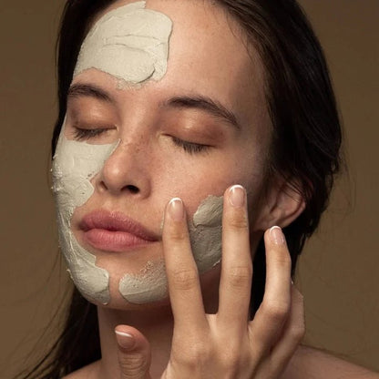 Antipodes Halo Skin-Brightening Facial Mud Mask 75ml 1st Stop, Marshall's Health Shop!  Geothermal New Zealand mud binds to oil, drawing out impurities to give skin a gentle detox. Jojoba beads gently help shift deadened skin cells, whilst Vinanza® Grape & Kiwi and prized peony target dull skin for a fresh complexion.