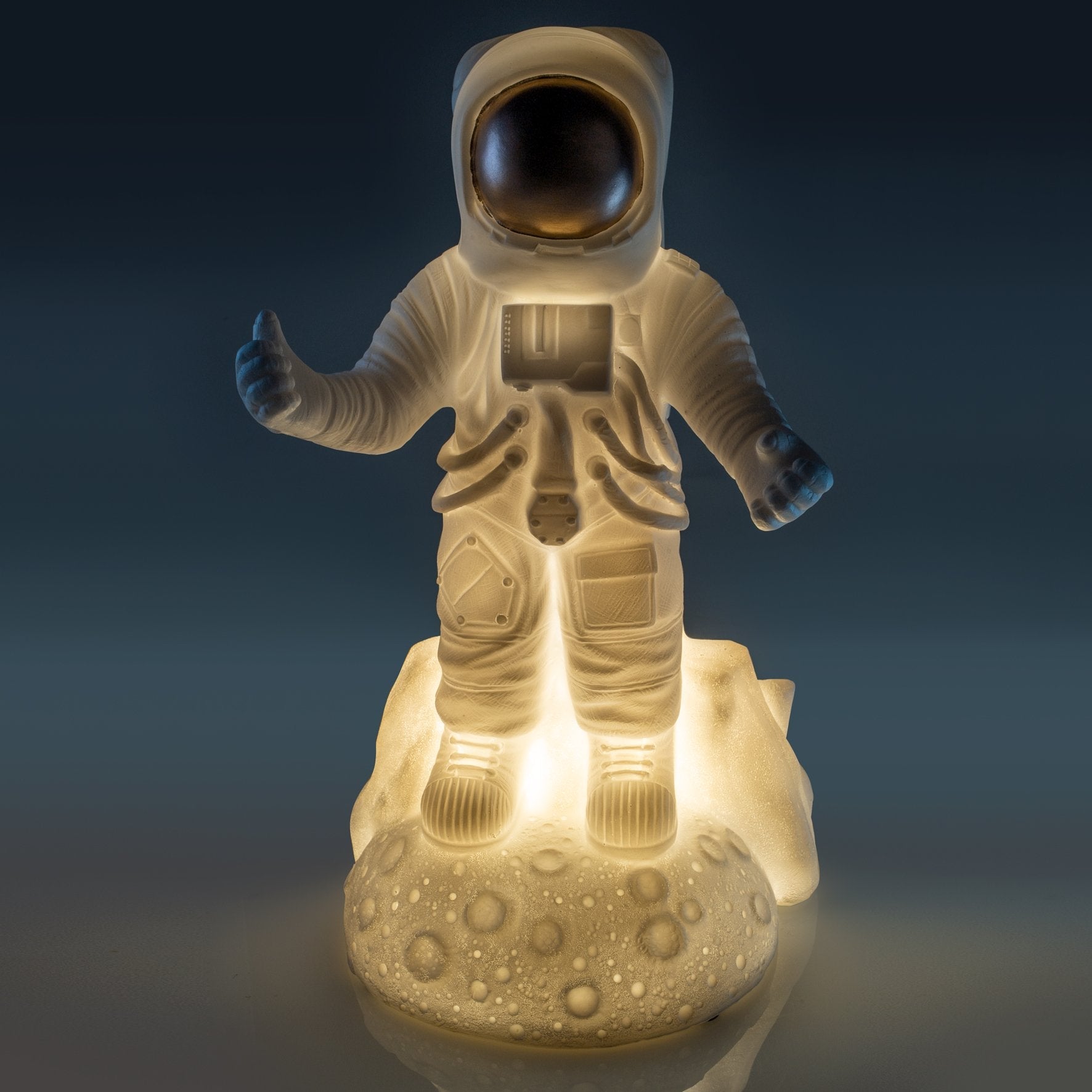 Astronaut Table Lamp - MarshallsHealthShop