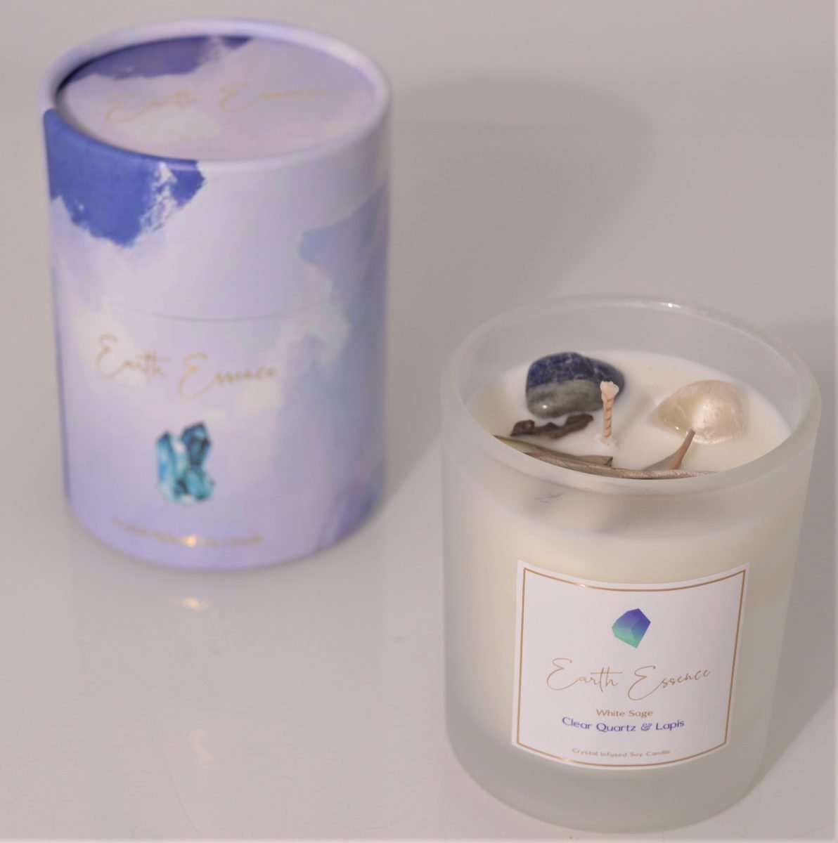 Crystal Soy Wax Candle White Sage, Clear Quartz and Lapis  Comes with White Sage, Clear Quartz and Lapis Natural Soy Wax.  40 hours burn time. 8×9.3cm with 200g wax.  SKU: CA9