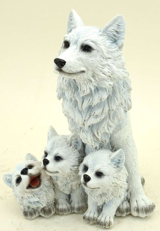Mother Wolf With Pups Figurines