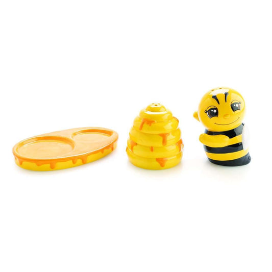 Flavour Mates JoyBee Salt &amp; Pepper Set
Un-bee-lievably cute salt and pepper set shaped like a bee and beehive
Easily distinguish between salt and pepper with different designs
Includes a complimenting tray featuring delicious golden honey drips to display your shakers
Hand wash only – not dishwasher safe
13.5(L) x 8.8(W) x 9.8(H) cm
Colour box

1st Stop, Marshall's Health Shop, Gift Shop!

SKU: TJ-SP/BH