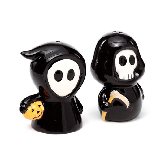 Skull Boy & Ghost Boy Ceramic Salt & Pepper Set
Material: Ceramic (Dolomite)
Food Safe: Yes
Dishwasher Safe: No
Microwave Safe: No
Set Contains:1 Salt and 1 Pepper Shaker
Access: Each pot can be filled via a rubber bung on the bottom.
1st Stop, Marshall's Health Shop, Gift Shop!

SKU: SP109