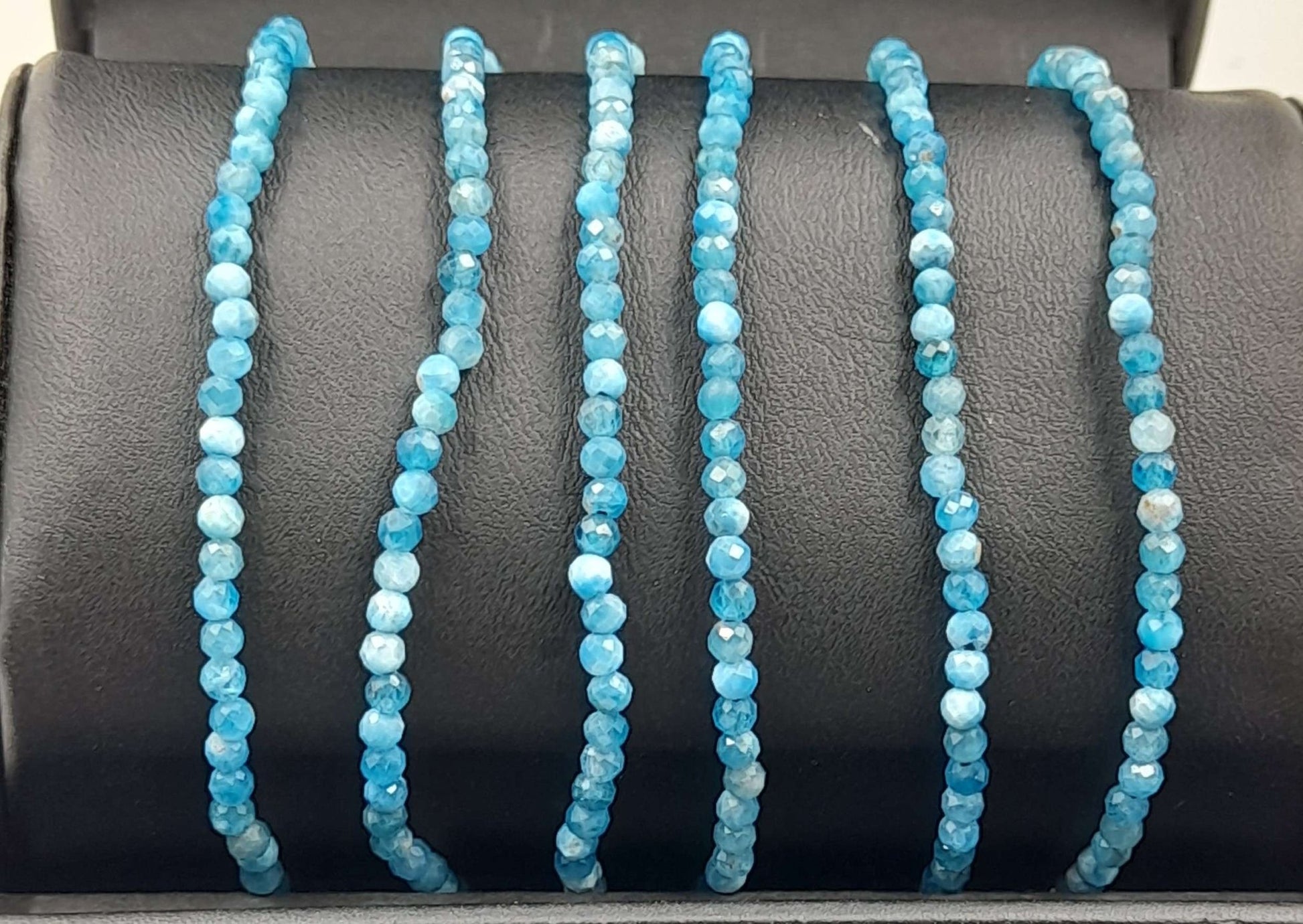 Star Cut Gemstone Bracelet Apatite - MarshallsHealthShop
