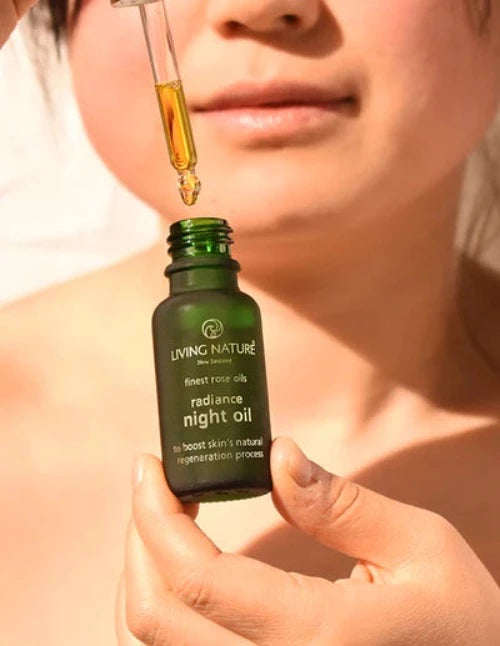 Living Nature’s certified natural Radiance Night Oil is an advanced antioxidant-rich night treatment, which works to improve the appearance of your skin while you sleep.  • An award winning blend of 100% natural and 96% organic botanical oils • Boosts skins moisture levels while assisting to repair and rejuvenate for firmer, younger looking skin • Infused with the luxurious fragrance of fresh roses • Assists with skin concerns such as dull tired skin, dry skin, scars and wrinkles