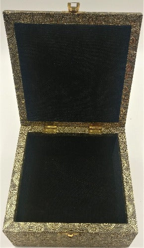 Jewelry Box Buddha

Beautiful hand-made Silver Boxes from Rajasthan

1st Stop, Marshall's Health Shop, Gift Shop!

SKU: KR6