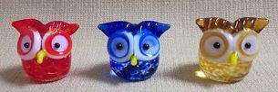 Kaku Owl Glass Sitting (H) 22mm – 3 Asst Colours Price per each   SKU:GMIC-101A