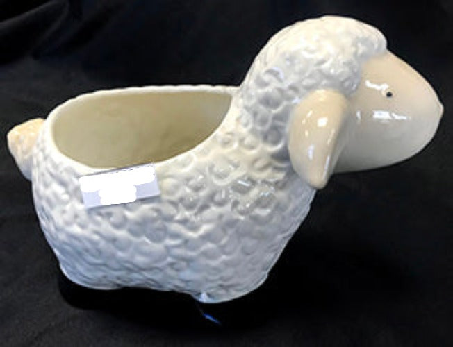 Kaku White Ceramic Sheep Pot (Medium) Size: 20.2×14.7×11.4 cm (Medium) SKU:WS-02