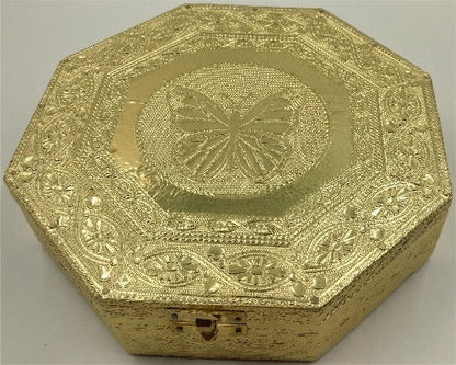Hexagon Box Butterfly

Beautiful hand-made Silver Boxes from Rajasthan&nbsp;

1st Stop, Marshall's Health Shop, Gift Shop!

SKU: KR3