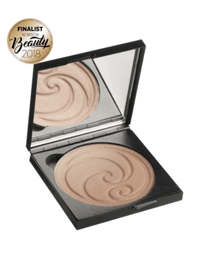 Living Nature's certified natural Summer Bronze Pressed Powder delivers a radiant, sun-kissed complexion.  Fragrance-free and suitable for all skin types, including sensitive skin. 13g