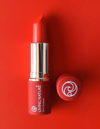 Living Nature's Electric Coral lipstick is a dazzling addition to their award winning lipstick range. A vibrant orange-red, Electric Coral applies like velvet and provides a subtle pearlescent shimmer. This premium quality natural lipstick has a creamy formulation with long lasting bold colour that flatters every skin tone and brightens all occasions.