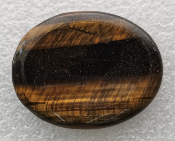 Tiger Eye Worry Stone Oval - MarshallsHealthShop